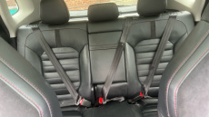 MG Hs 1.5 T-GDI Exclusive 5dr DCT Petrol Hatchback